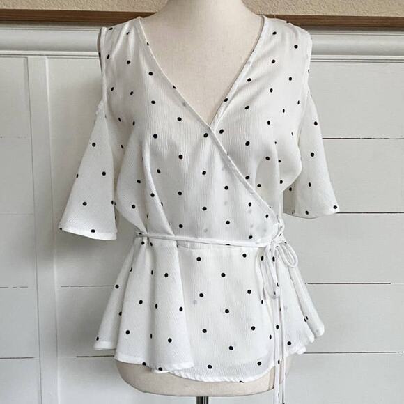Anthropologie Sophie Rue Polka Dot Cold‎ Shoulder Wrap blouse M - Picture 2 of 13